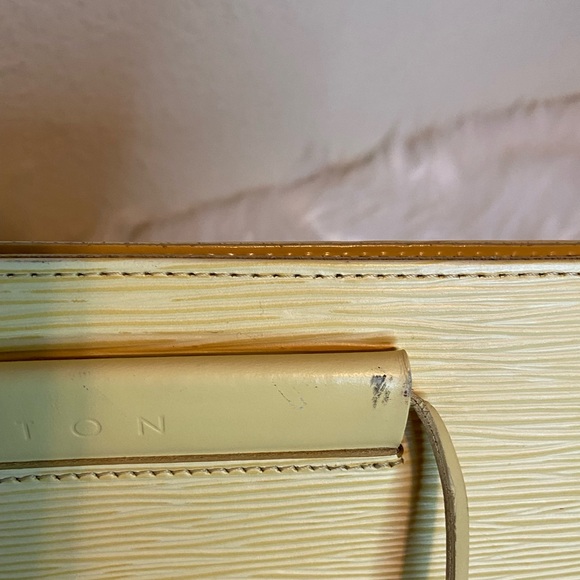 Louis Vuitton Vintage St. Tropez GUC Vanilla EPI Leather Shoulder Bag ONLY - Picture 5 of 16